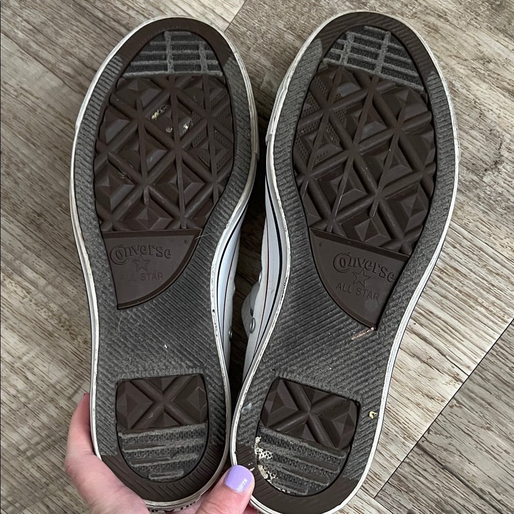 Converse - Picture 3 of 4